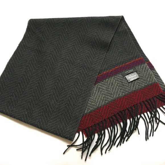 Ted Baker London Scarf 100% Wool Zig Zag Pattern Rectangle 68 x13 Grey Black Red - Picture 2 of 4